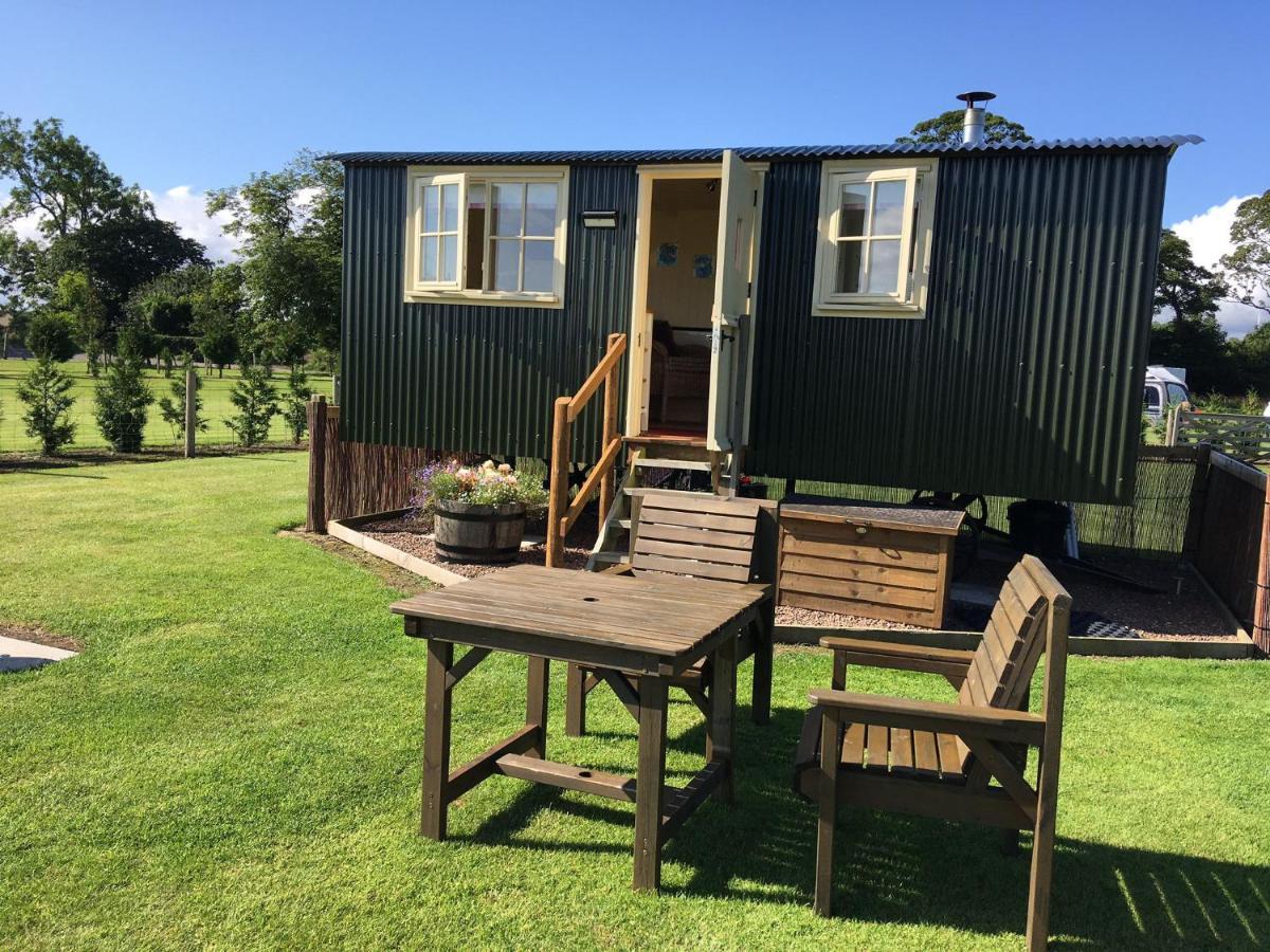 The Hawthorn Shepherds Hut Eyemouth Exterior photo