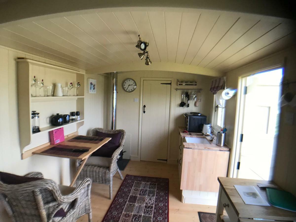 The Hawthorn Shepherds Hut Eyemouth Exterior photo