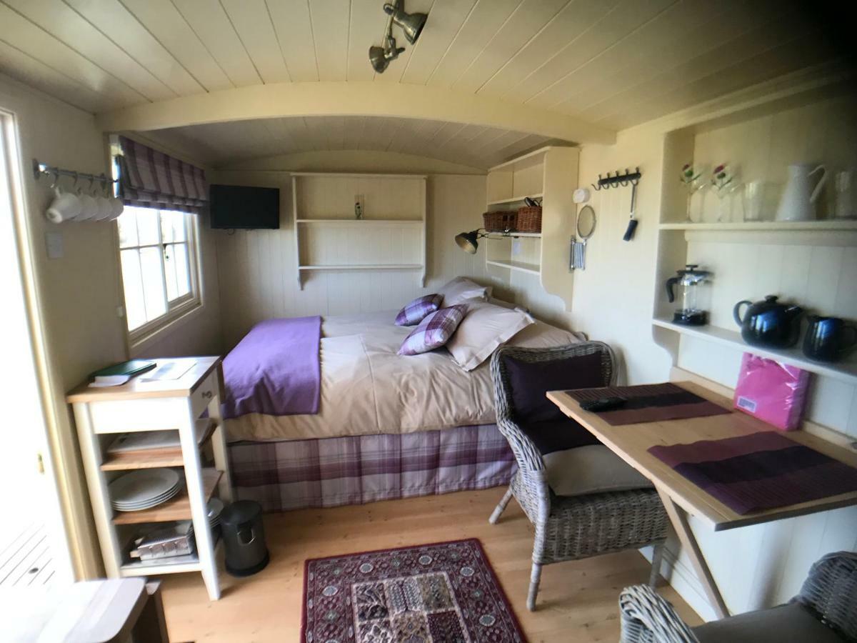 The Hawthorn Shepherds Hut Eyemouth Exterior photo